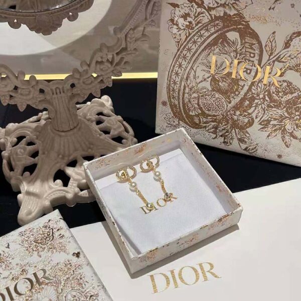 Dior Women Petit CD Earrings Gold-Finish Metal with White Resin Pearls (2)