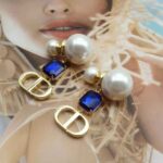 Dior Women Petit Cd Earrings Gold-Finish Metal with White Resin Pearls – Image 9