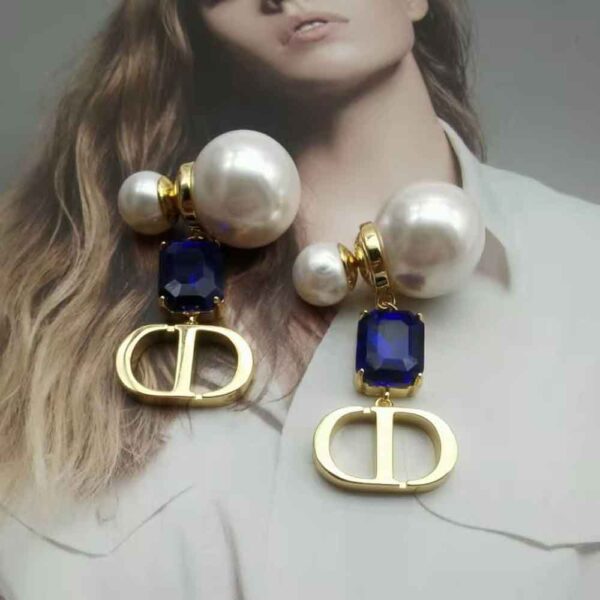 Dior Women Petit Cd Earrings Gold-Finish Metal with White Resin Pearls (7)