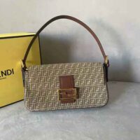 Fendi Women Baguette 1997 Beige Split Leather Bag (1)