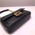 Fendi Women Baguette Chain Black Nappa Leather Bag - Bild 6