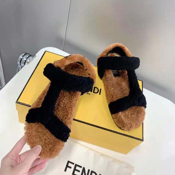 Fendi Women Feel Black Sheepskin Sandals (4)