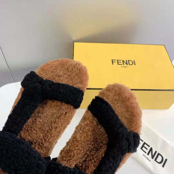 Fendi Women Feel Black Sheepskin Sandals (7)