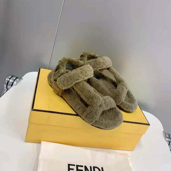 Fendi Women Feel Green Sheepskin Sandals (3)