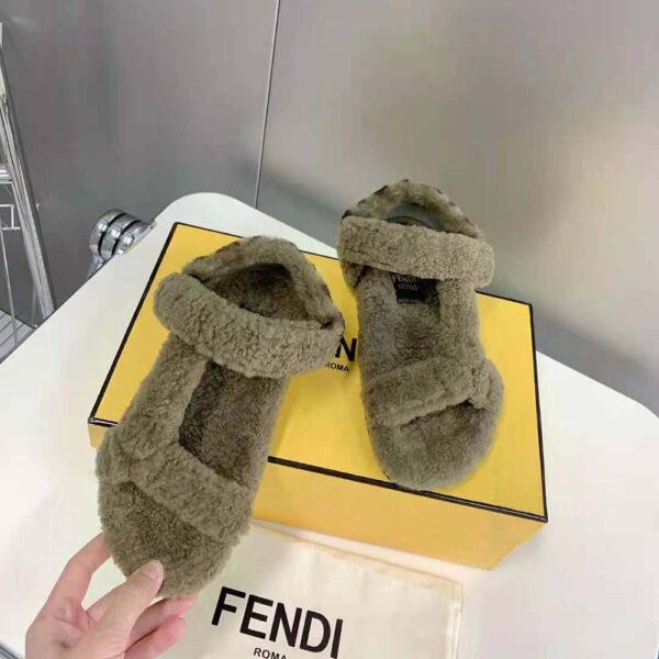 Fendi Women Feel Green Sheepskin Sandals (4)