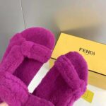 Fendi Women Feel Purple Sheepskin Sandals - Imagen 8
