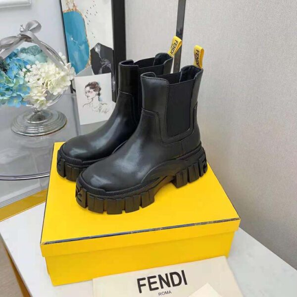 Fendi Women Force Black Leather Chelsea Boots (2)