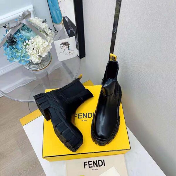 Fendi Women Force Black Leather Chelsea Boots (3)