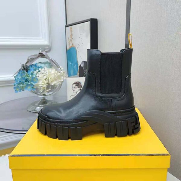Fendi Women Force Black Leather Chelsea Boots (4)