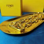 Fendi Women Necklace with Fendi OLock Mesh and Oval Clip - immagine 5