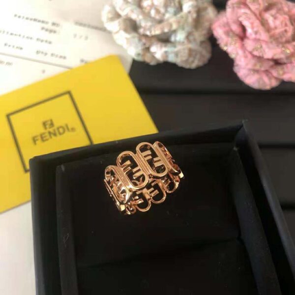 Fendi Women O’Lock Ring Gold-colored Ring (2)
