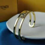 Fendi Women O’lock Bracelet with Gold-Colored Bracelet - Imagen 10