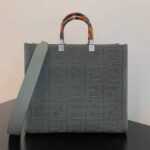Fendi Women Sunshine Medium FF Fabric Shopper-Green – Bild 2