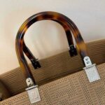 Fendi Women Sunshine Medium FF Fabric Shopper-Brown – Bild 5