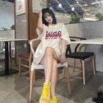 Gucci GG Women Cotton Jersey T-Shirt Beige Gucci Mirror Print Crewneck Oversize Fit - Image 11