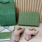 Gucci GG Women's Mid-Heel Pump With Horsebit Light Pink Leather - Bild 10