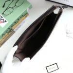 Gucci Unisex GG Supreme Web Pouch GG Supreme Canvas Green Red Web - Imagen 7