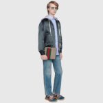 Gucci Unisex GG Supreme Web Pouch GG Supreme Canvas Green Red Web - Imagen 11