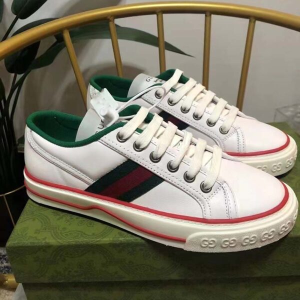 Gucci Unisex Gucci Tennis 1977 Sneaker White Leather Green Red Web Flat (1)