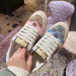 Gucci Unisex Screener Sneaker Crystals Beige Ebony GG Canvas 3.6 cm Heel - immagine 16