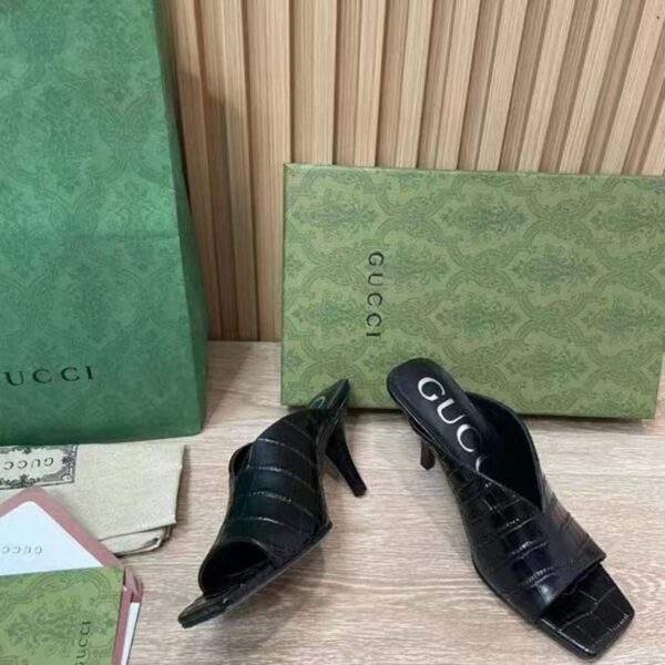 Gucci Women GG Crocodile Print Pump Black Square Toe Mid Heel (12)