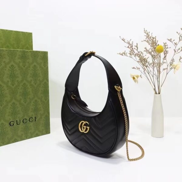 Gucci Women GG Marmont Half-Moon-Shaped Mini Bag Black Matelassé Chevron (7)