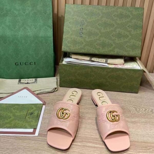 Gucci Women GG Matelassé Slide Sandal Beige Double G Square Toe Flat (8)