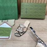 Gucci Women Interlocking G Cut Out Slide Sandal Beige Black Python Print Leather Flat – Bild 10