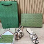 Gucci Women Interlocking G Cut Out Slide Sandal Beige Black Python Print Leather Flat – Bild 8