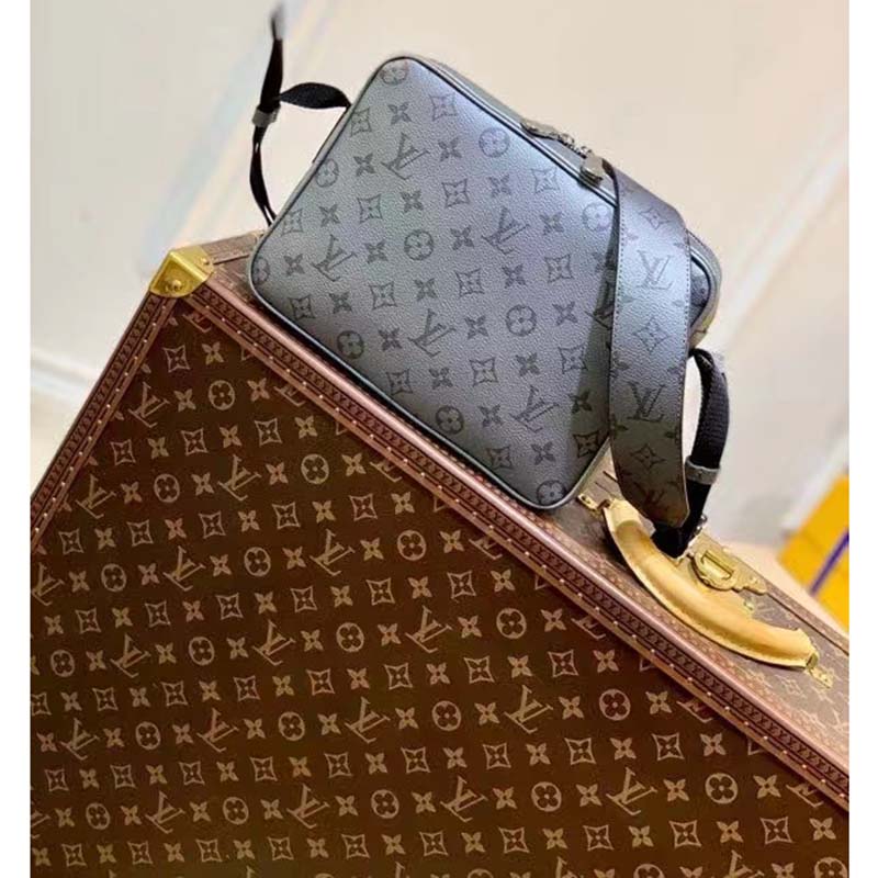 Louis Vuitton, Bags, Mens Louis Vuitton Outdoor Messenger Bag In Gunmetal  Gray