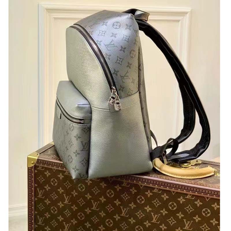 Louis Vuitton Antarctica Grey Taïga and Monogram Coated Canvas Discovery Backpack Charm Silver Hardware, 2020 (Like New)