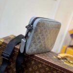 Louis Vuitton LV Unisex Duo Messenger Anthracite Gray Monogram Shadow Calf Leather - Image 4
