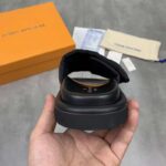 Louis Vuitton LV Unisex Pool Pillow Flat Comfort Mule Black Monogram - immagine 10