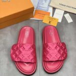 Louis Vuitton LV Unisex Pool Pillow Flat Comfort Mule Fuchsia Pink Monogram - immagine 3