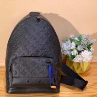 Louis Vuitton LV Unisex Racer Slingbag Black Monogram Shadow Calf Cowhide Leather