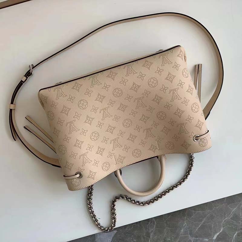 Louis Vuitton Cléa Wallet Beige Mahina