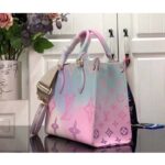 Louis Vuitton LV Women Onthego PM Tote Sunrise Pastel Monogram Coated Canvas - Imagen 4