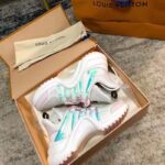 Louis Vuitton Women LV Archlight Sneaker Pink Mix Materials Patent Monogram Canvas - Bild 6