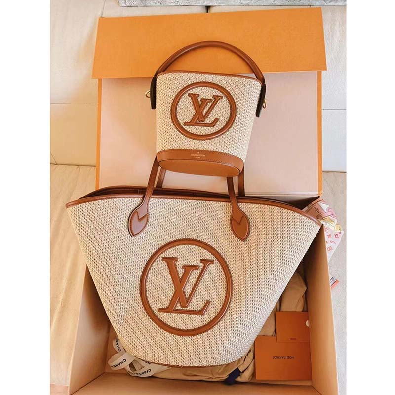 Carmel leather handbag Louis Vuitton Brown in Leather - 34722068