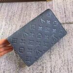 Louis Vuitton Women Vavin BB Blue Embossed Supple Grained Cowhide Leather - Bild 3