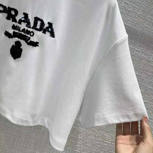 Prada Women Embroidered Interlock Crop T-shirt-White (8)