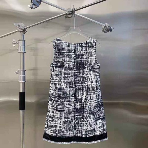 Prada Women Tweed Dress with a Sleek Contemporary Silhouette and Innovative Re-Nylon (2)
