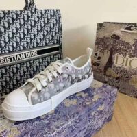 Dior Men B23 Low-Top Sneaker White and Black Dior Oblique Canvas (1)