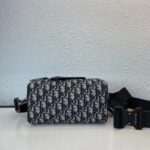 Dior Unisex CD Lingot 22 Bag Beige Black Dior Oblique Jacquard - immagine 2