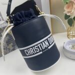 Dior Unisex CD Small Dior Vibe Bucket Bag Blue Navy Smooth Calfskin - Bild 4