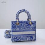 Dior Women Medium Lady D-Lite Bag Fluorescent Blue Toile De Jouy Reverse Embroidery - immagine 4