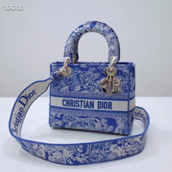 Dior Women Medium Lady D-Lite Bag Fluorescent Blue Toile De Jouy Reverse Embroidery (4)