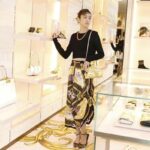 Fendi Women First Small Fendace White Yellow Printed Silk Bag – Bild 9