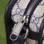 Gucci Unisex GG Shoulder Bag Beige Blue GG Supreme Canvas Interlocking G - Image 5