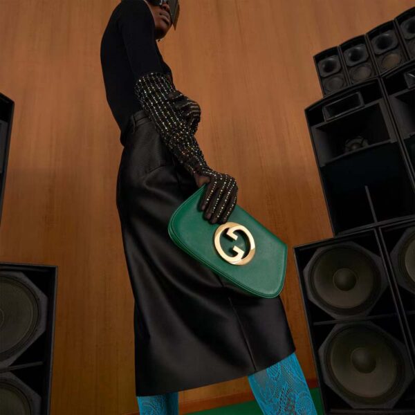 Gucci Women GG Blondie Shoulder Bag Emerald Green Leather Round Interlocking G (2)